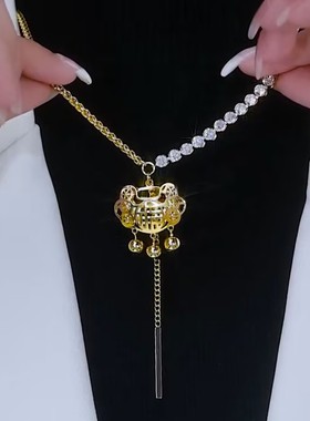 新款金色镂空福字流苏毛衣链