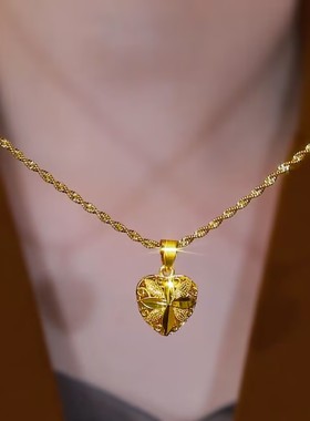 高级感金色爱心吊坠项链女网红爆款轻奢气质百搭小众设计感项链女