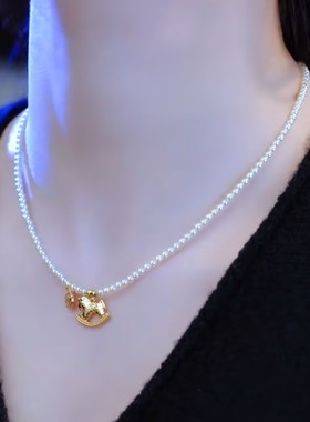 高级感金色小马珍珠项链女