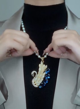 韩国百搭时尚水晶天鹅吊坠毛衣链女长款挂件装饰简约项链秋冬配饰