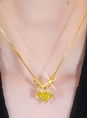 高级感转运珠黄色枫叶吊坠项链网红爆款小众设计感轻奢百搭项链女