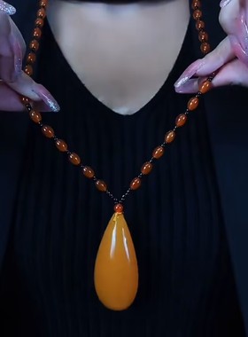 高级感民族风大水滴蜜蜡吊坠毛衣链网红爆款轻奢气质百搭长款项链