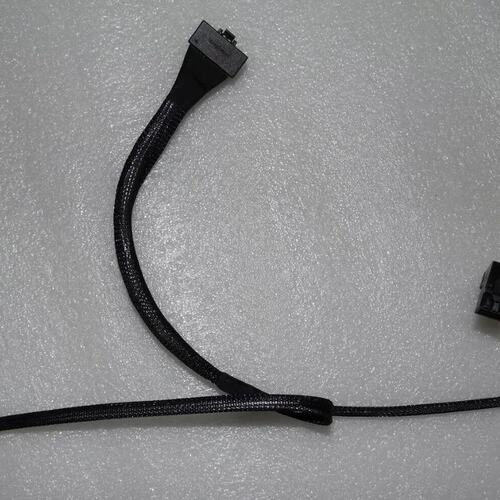 H4GHT R7415 SAS 8盘 数据线 板载 S140议价