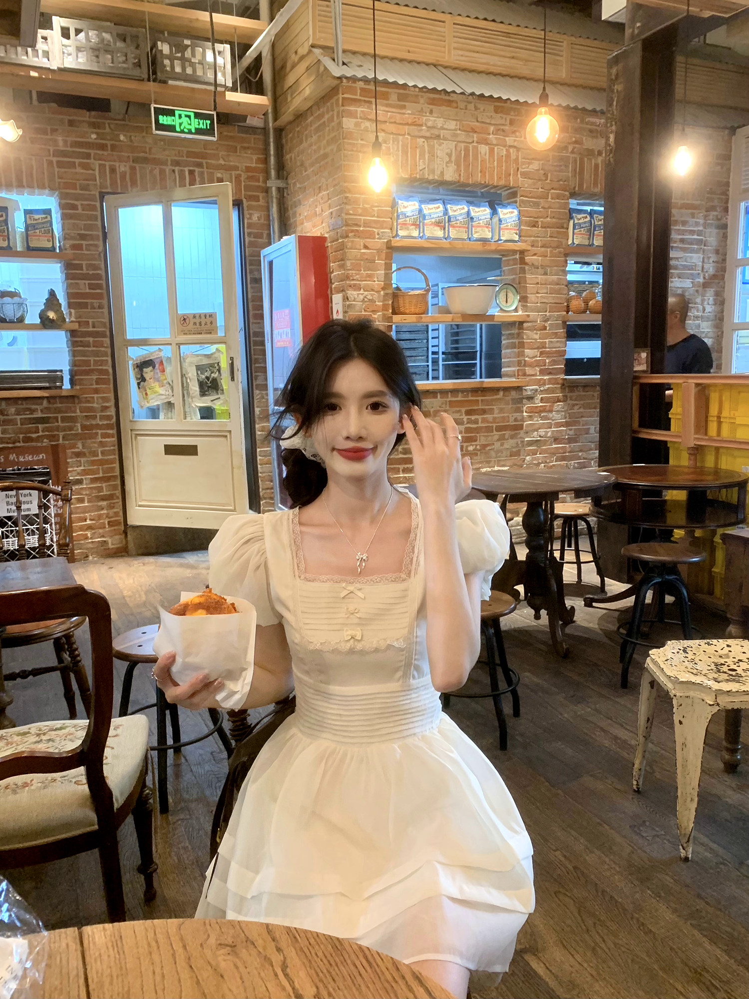 一颗甜桃yikett《甜杏泡芙》泡泡袖连衣裙女收腰显瘦气质仙女裙夏