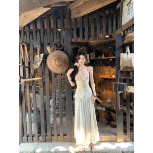 一颗甜桃yikett《柔欲美神》夏季吊带连衣裙女收腰显瘦连身裙长裙