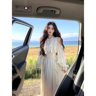 一颗甜桃yikett《柔雾月光裙》早秋露肩长袖连衣裙女度假连身裙子