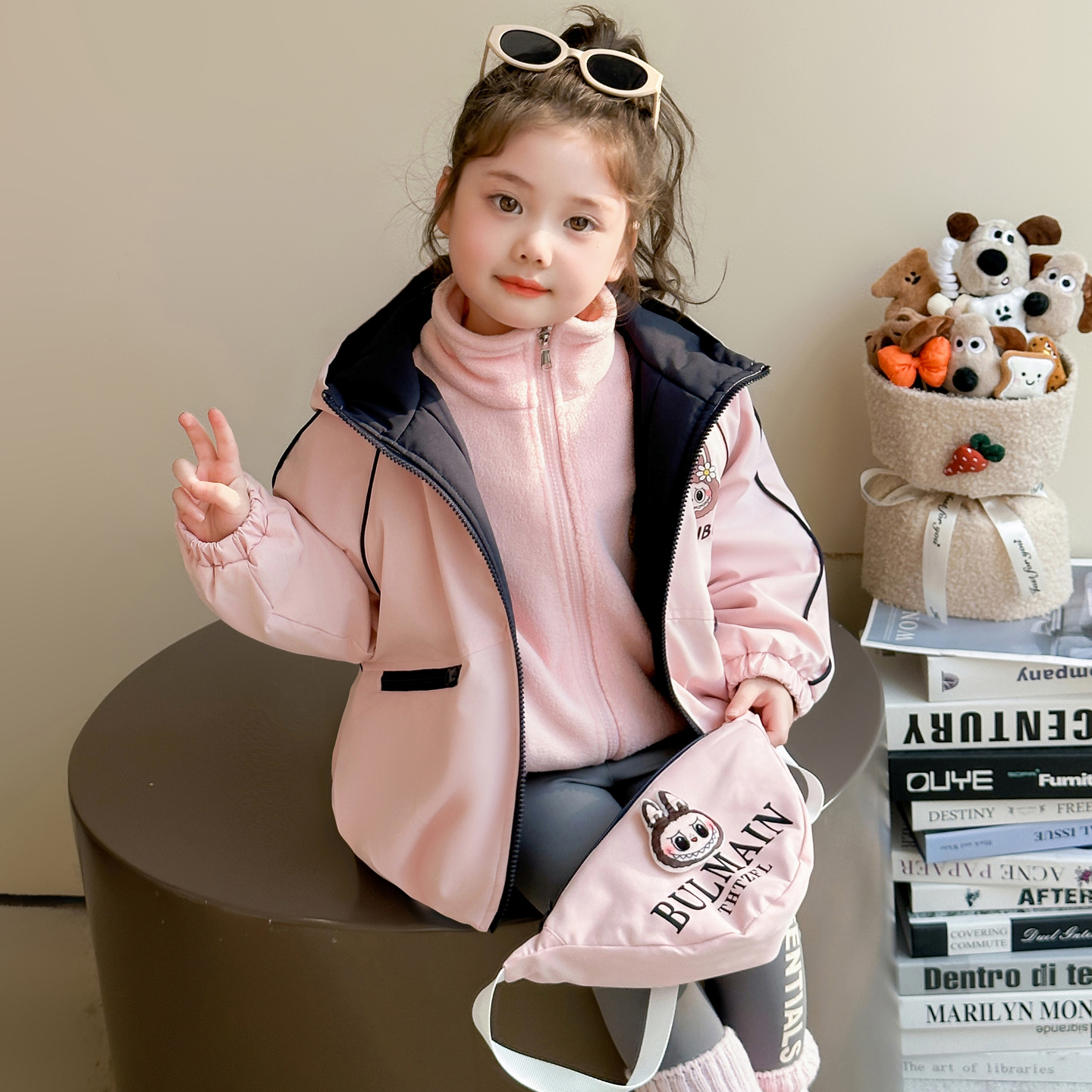 女童冲锋衣外套秋冬2025新款洋气