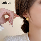 复古拉丝耳环女轻奢高级感耳钉2026年新款 春夏百搭显瘦耳饰品 爆款