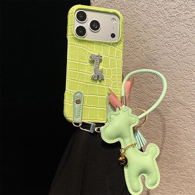 钻石长颈鹿挂件适用opporeno15f手机壳reno12f绿色11pro格子8t鳄鱼纹a80a78带a77s挂绳a57e卡通f29立体oppo女