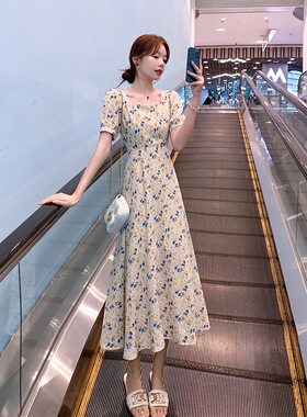 碎花连衣裙女夏2024新款法式复古温柔风显瘦收腰雪纺长裙过膝裙子