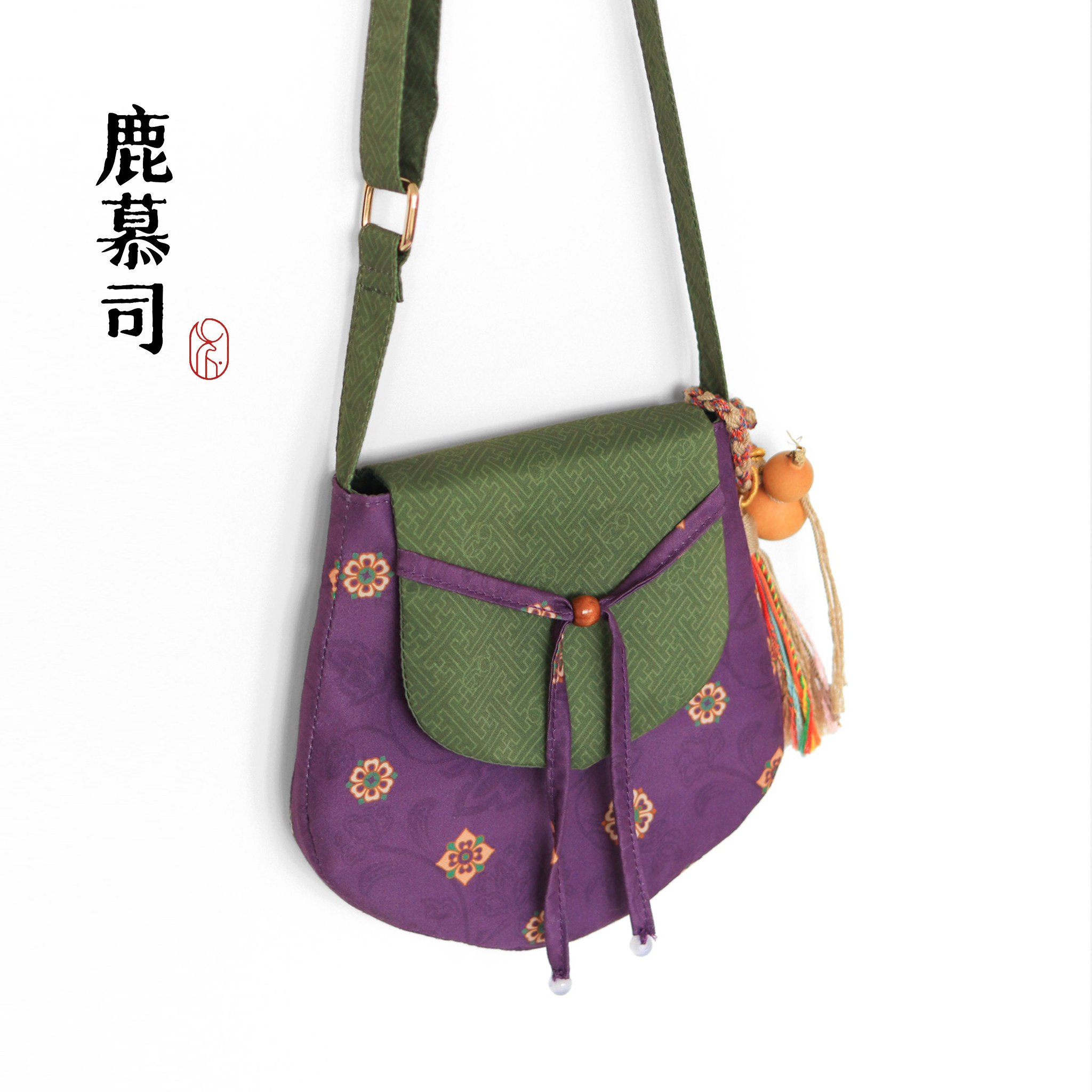 紫色宝相花花瓣斜挎布包