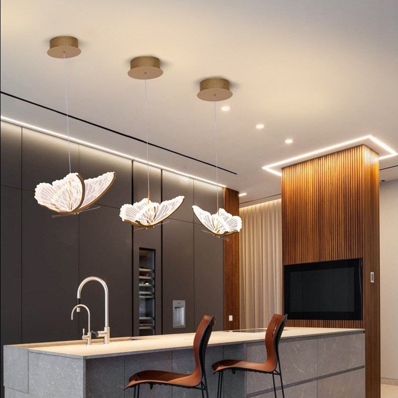 新款创意个性艺术客餐厅吊灯现代网红北欧楼梯吧台儿童房蝴蝶吊灯