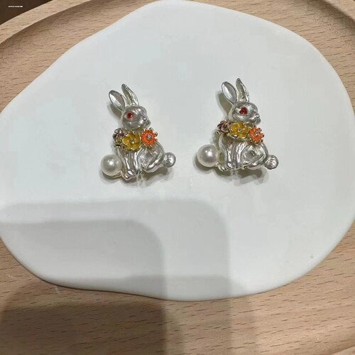 孕妇别针可爱生肖龙兔子宝宝胸针领口装饰本命年动物毛衣胸花配饰