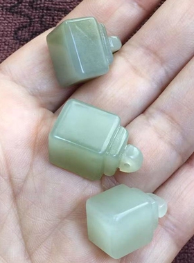 新疆白玉小印章吊坠金丝玉秤砣挂件男女玉坠