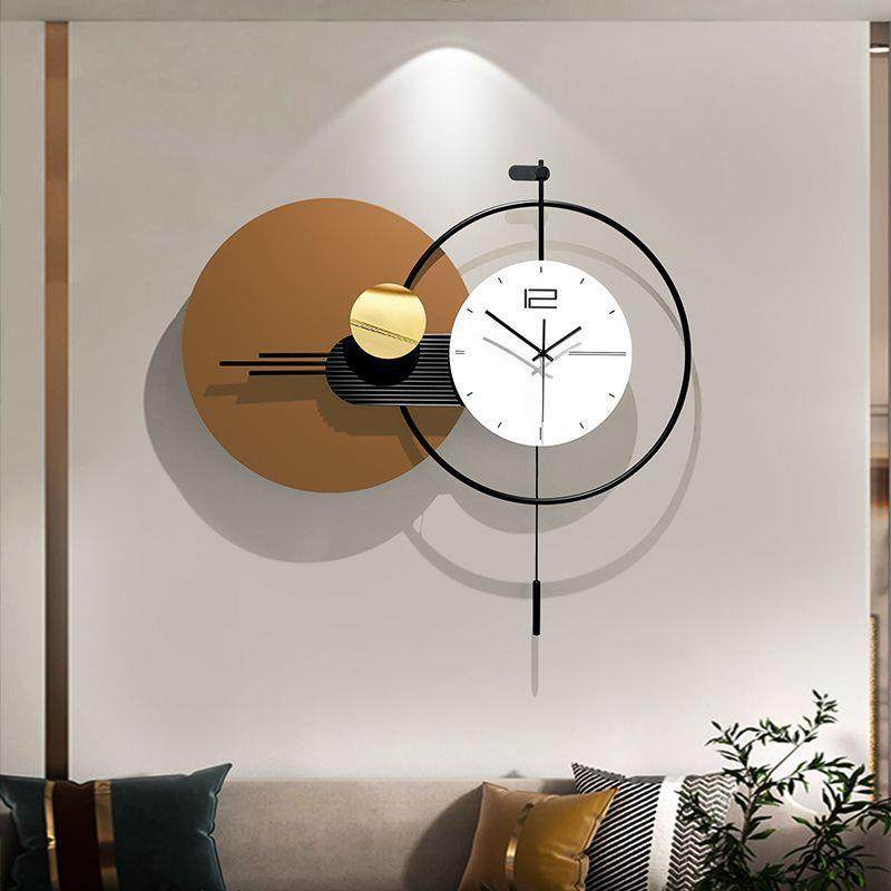 网红餐厅2025新款钟表挂钟客厅家用挂表现代简约创意轻奢时钟挂墙