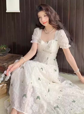 有里布2026夏季新款女法式气质收腰显瘦连衣裙网纱仙女裙D1864