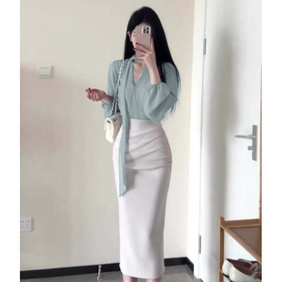 V领飘带衬衣高腰半身裙两件套港式 女套装 复古风D3516 新款 2025秋季