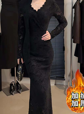加绒加厚2025秋冬新款女蕾丝镂空V领连衣裙显瘦修身裙子DM0222