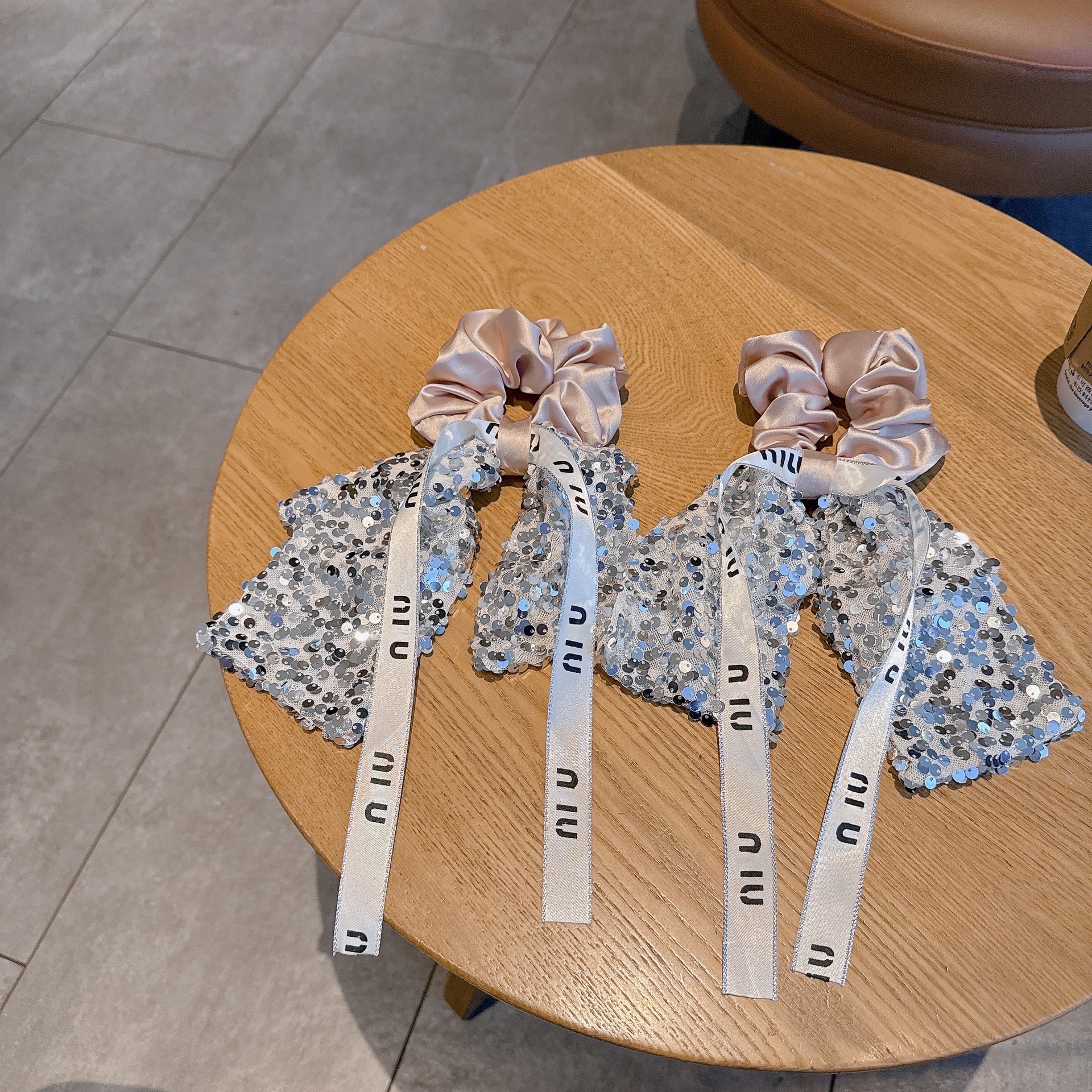 卷糖果儿童发圈精致飘带亮片蝴蝶结缎面发圈高级感百搭款发绳发饰