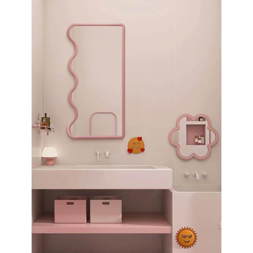 北欧镜子波浪造型化妆镜家用壁挂装饰镜不规则酒店洗漱浴室镜发光