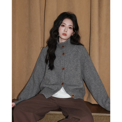 灰色高领毛衣外套女早春