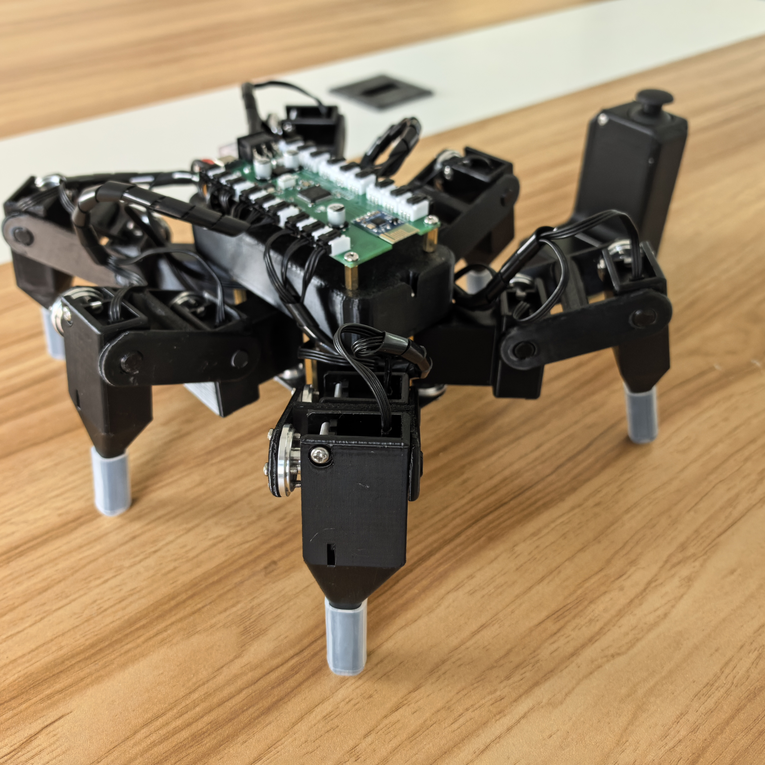 仿生自适应六足蜘蛛机器人编程创客电子积木单片机科创DIY套件