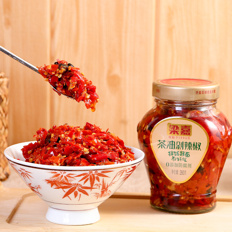 湖南梁嘉瓶装茶油剁辣椒