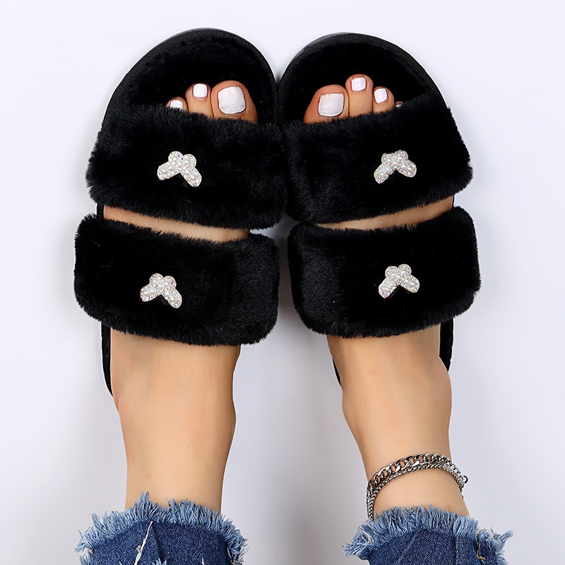 2024新款大码居家室内外平底珍珠水钻蝴蝶棉拖女新款毛毛拖鞋女