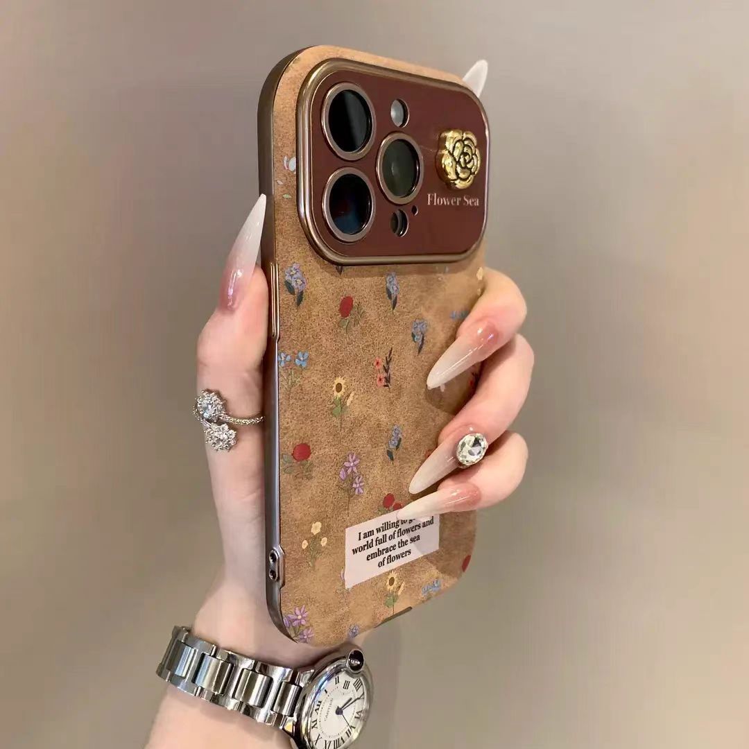 满屏碎花适用iPhone16promax苹果
