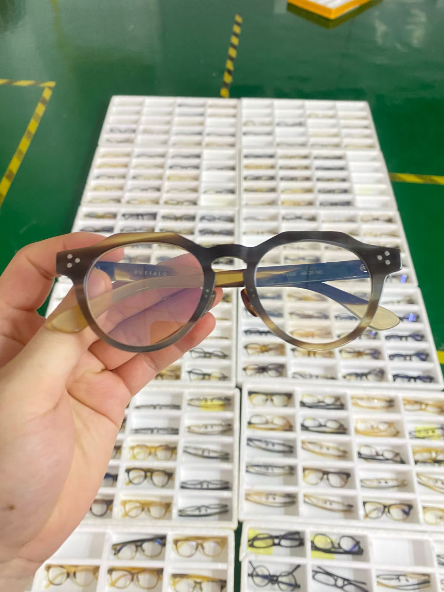 纯天然进口牛角眼镜框纯手工复古高档999同款高质感定制牛角眼镜