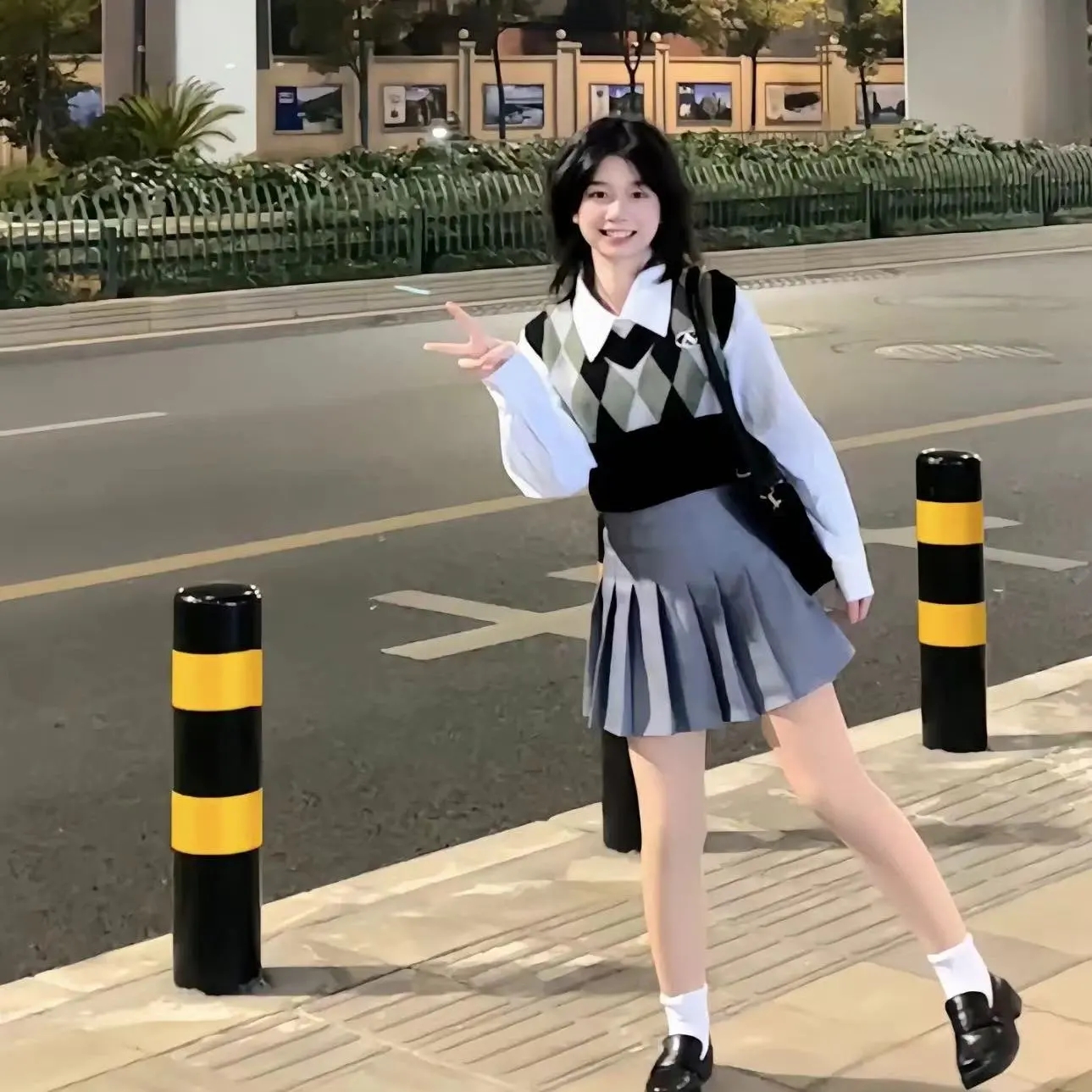 三件套学院风日系女装韩版秋季新款宽松衬衫+马甲毛衣单件套装女