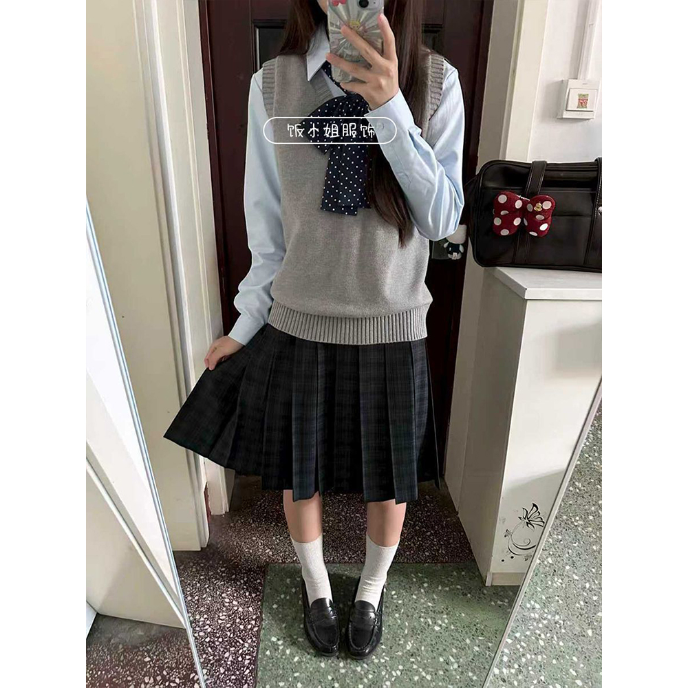 JK制服针织浅灰色马甲背心内搭蓝色长袖衬衫海苔中裙早秋一整套装