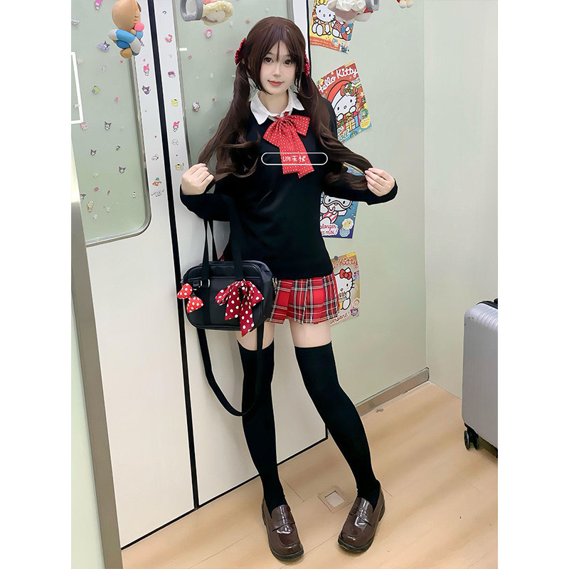 JK制服秋冬针织衫黑色毛衣叠穿基础款长袖衬衫百搭小辣椒裙一整套