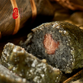 月牙婆云南文山壮族肉粽端午灰粽子黑粽粑蛋黄鲜肉黑粽子真空礼盒