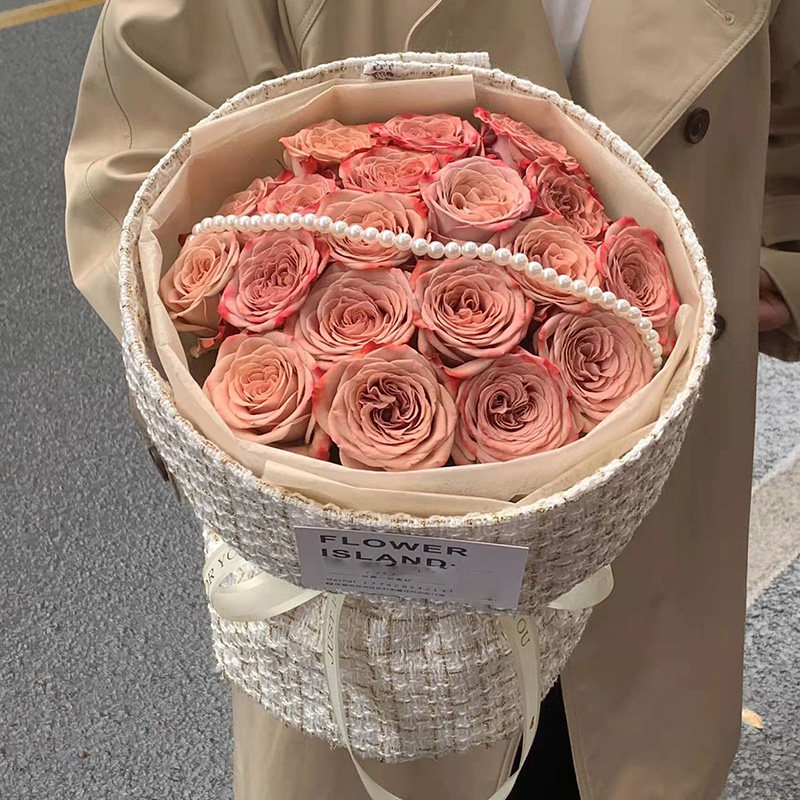 卡布奇诺玫瑰小香风花束送女友生日鲜花速递同城配送杭州上海南京