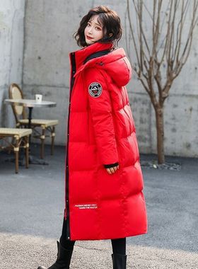 鸭鸭红色羽绒服女中长款过膝2025新冬季韩版时尚加厚防寒保暖外套