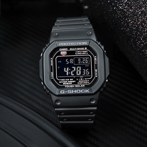 卡西欧复古小方块太阳能电波手表