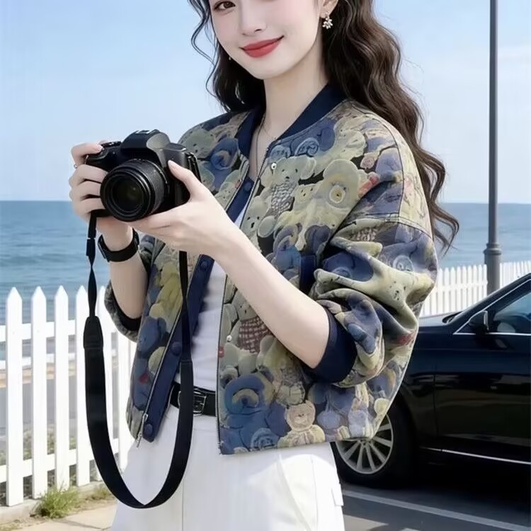 2026春秋网红新款棒球服短款外套女欧货重工印花小熊显瘦夹克上衣