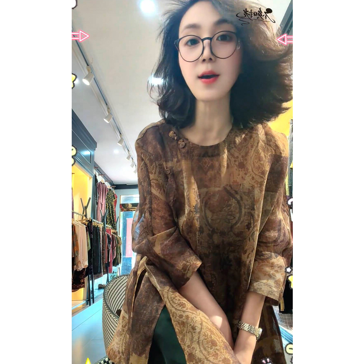 欧洲站2026夏季新款时髦质感高级贵气轻奢圆领轻熟风套头上衣女
