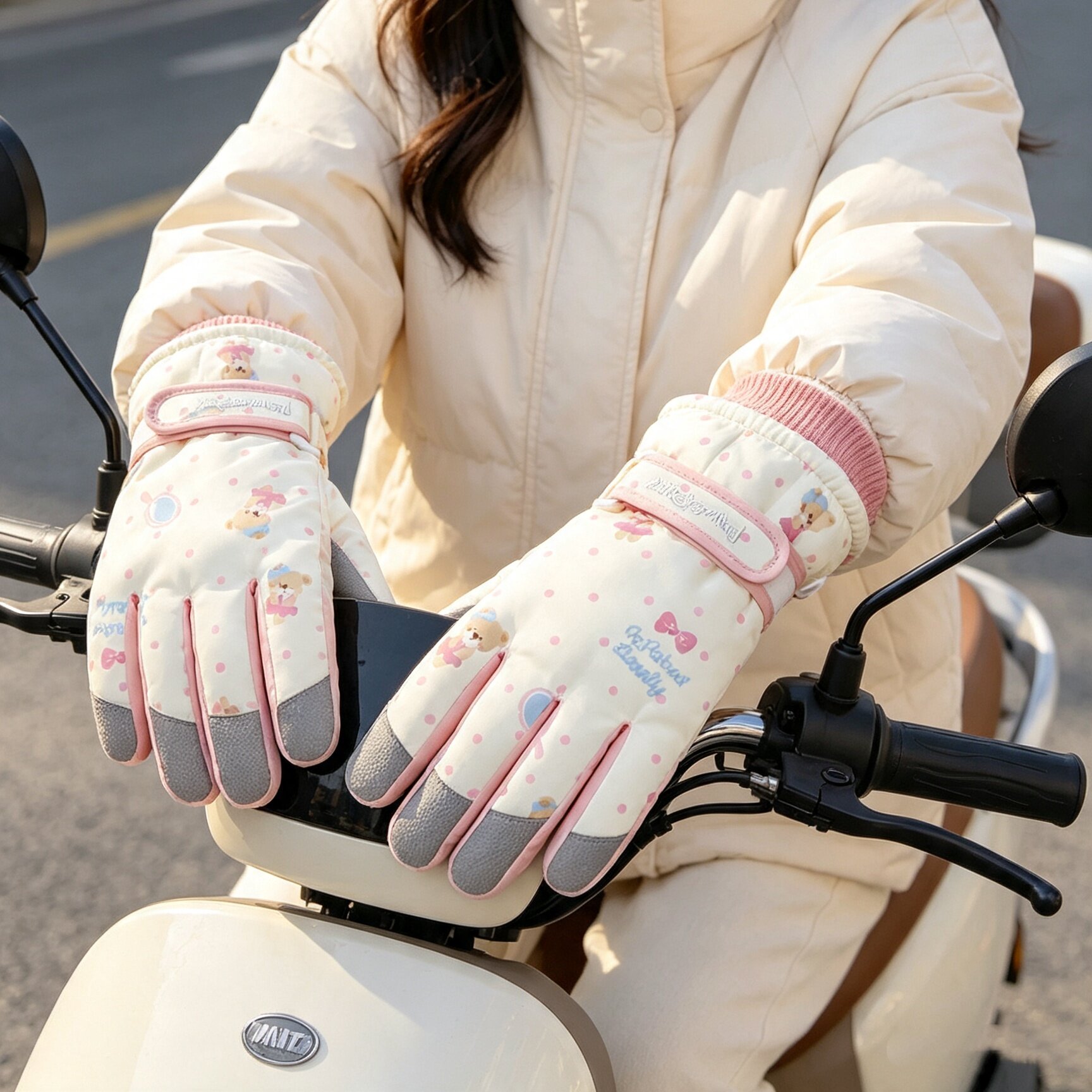 全掌触屏滑雪手套冬季女士加绒厚保暖棉冬天骑行电动车风防水
