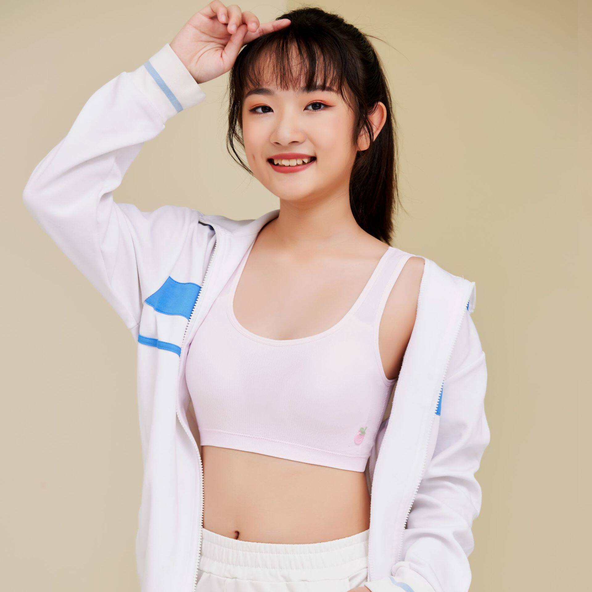 少女内衣文胸固定杯防凸点透气好