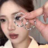 碎银子圆圈耳环女时尚 气质高级感耳圈轻奢风小众设计夸张耳扣耳饰