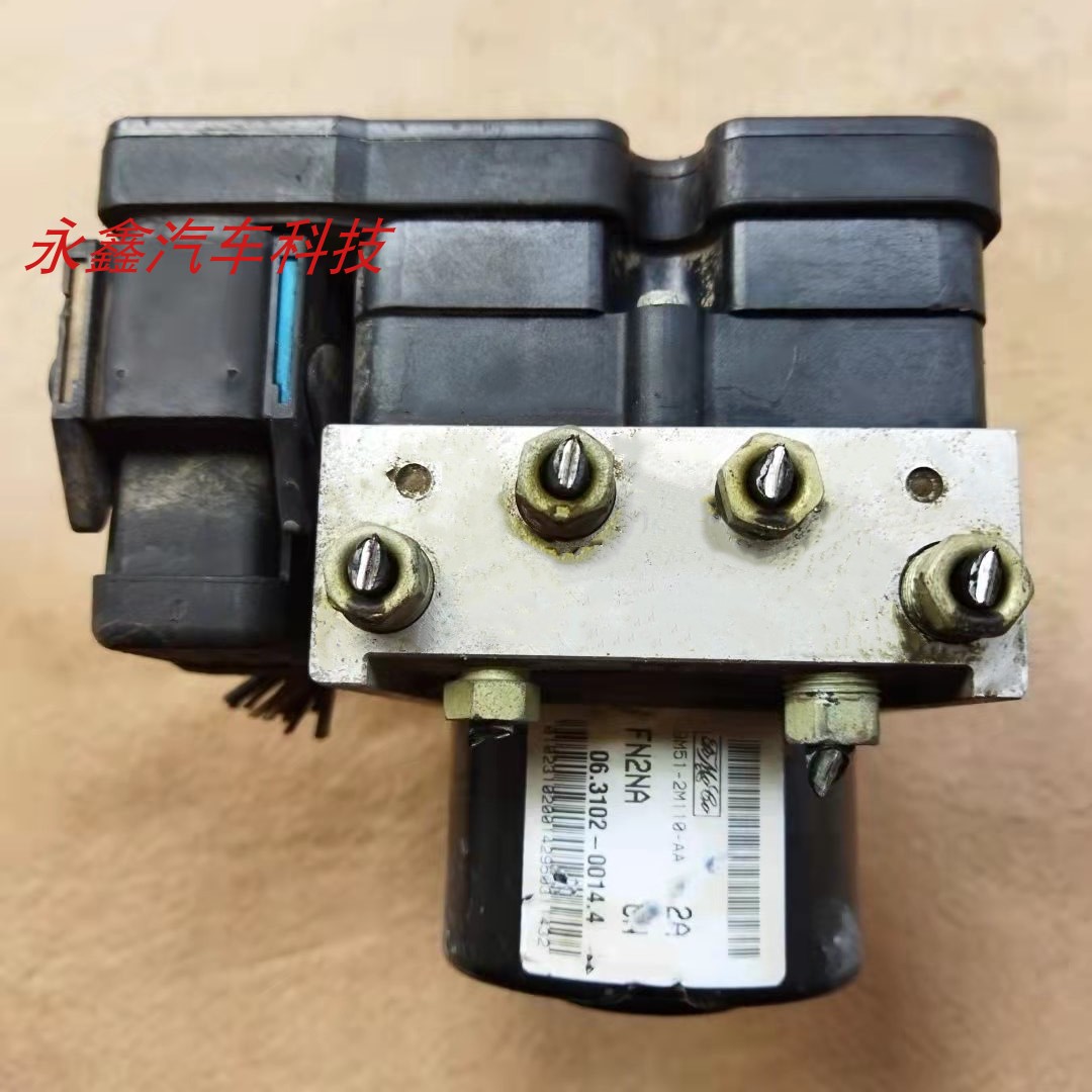 福克斯嘉年华马3马2刹车abs泵