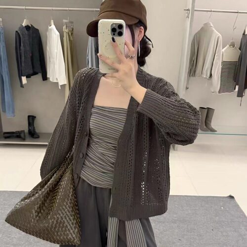 Hola cute韩系百搭镂空毛衣针织开衫+条纹绑带抹胸吊带女两件套装
