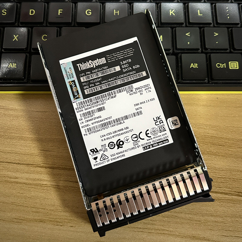 美光5300MAX3.84T联想SATASSD