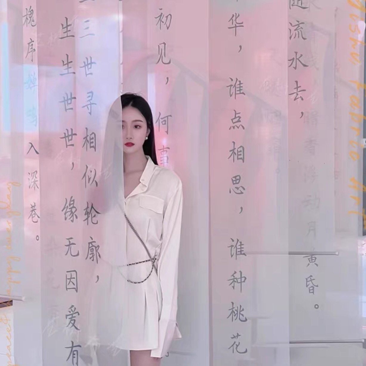 新中式国风樱花桃花半透渐变纱幔挂布景区公园氛围感拍照背景吊幔