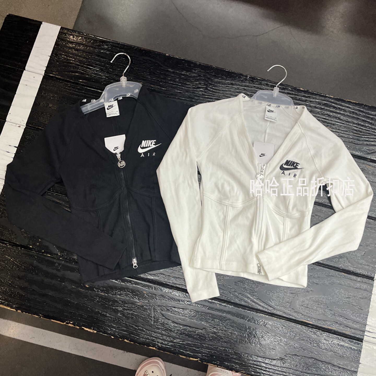 Nike耐克短款瑜伽服女子舒适拉链紧身修身长袖鱼骨上衣T恤长袖