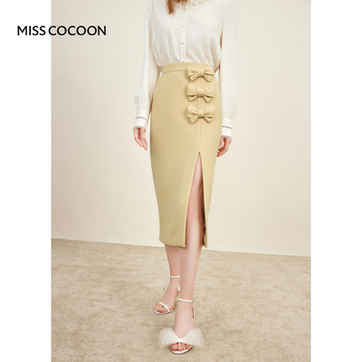 missCOCOON甜美时髦2023冬装新款女黄色斜纹绒感蝴蝶结直筒半裙