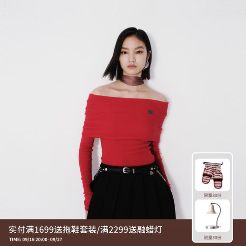 REVAN芮范设计师款美艳红色一字肩毛衫RM70601170