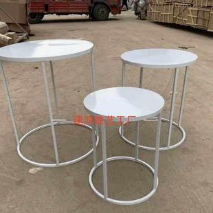 新婚礼道具简单风格 饰饰品橱窗布局 铁圆甜品桌道路指南婚礼舞台装